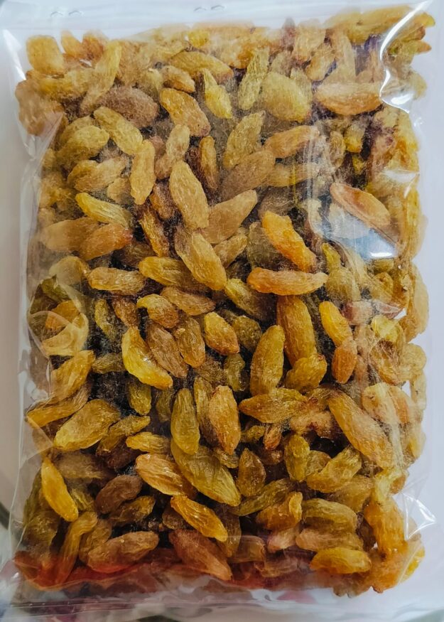 Yellow long raisins (kismis) good for you (250)