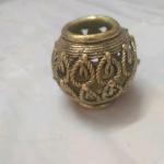 Tea light holder